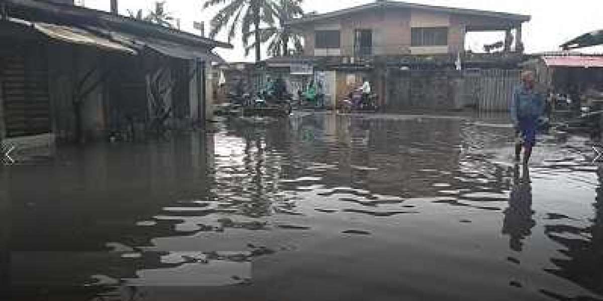 Aftermath Of Yesterday's Heavy Downpour In Ijeshatedo, Surulere Lagos (Video)