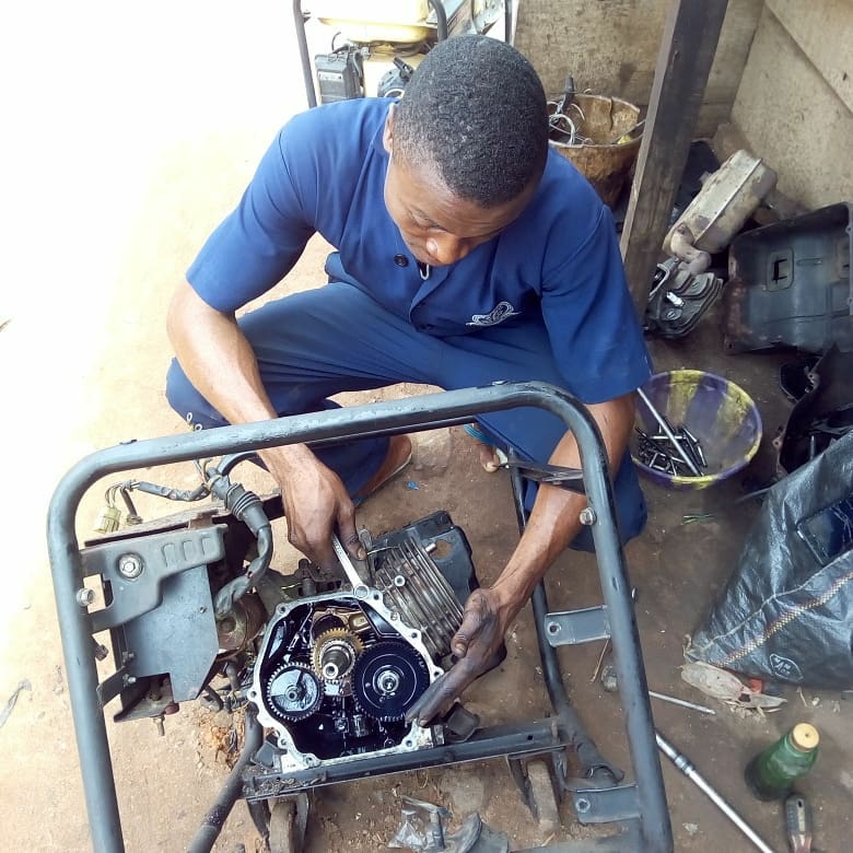 Quack and unprofessional generator technicians in Nigeria -