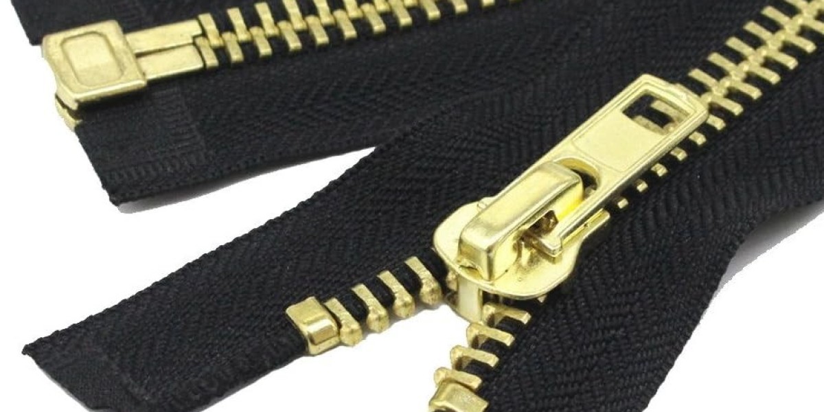 The Versatility of Metal Zippers: Exploring Red, Rose Gold, and Sewing Variants