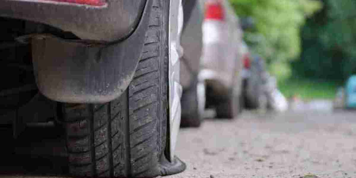 Flat Tyre? Quick, Reliable, and Hassle-Free Tyre Puncture Assistance: Try Crossroads Helpline