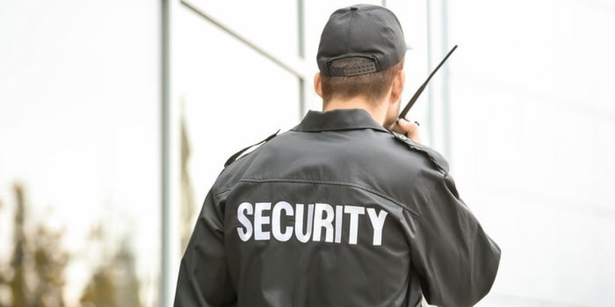 The Role of Retail Security Guards in Preventing Theft and Shrinkage