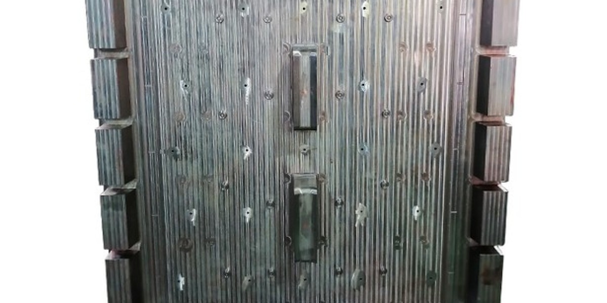 Applications of Spaill Pallet Mould in Modern Logistics