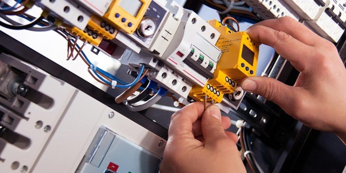 Benefits of Hiring a Local Electrician in Birmingham