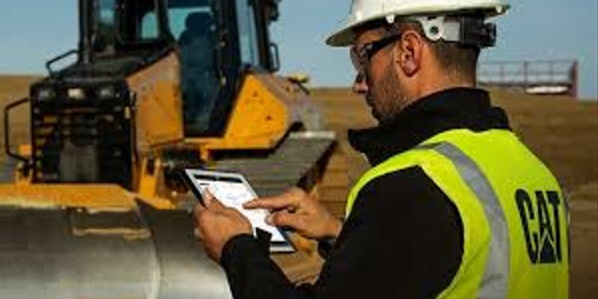 Mastering Construction Efficiency: The Role of Equipment Management Software