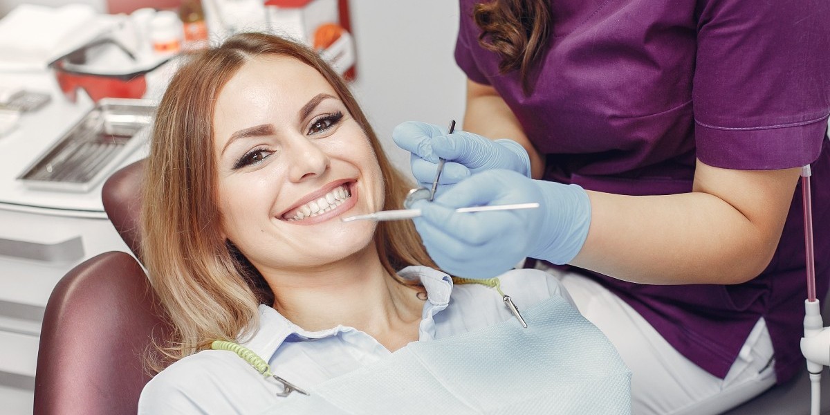 Achieve a Radiant Smile with Professional Teeth Whitening Essex