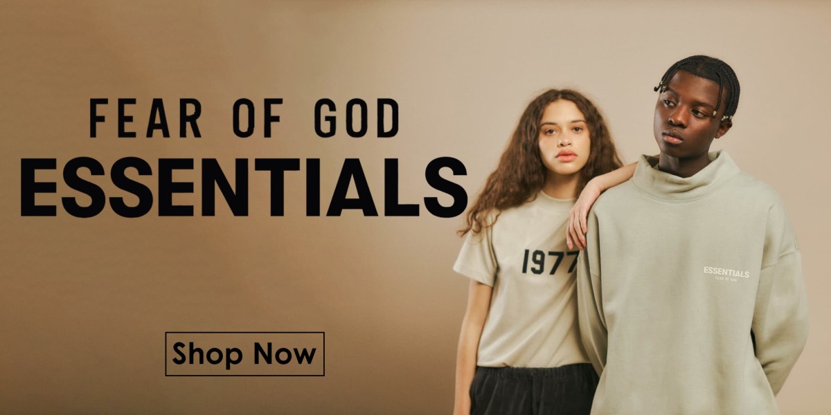 Essentials Hoodie: The Modern Icon of Streetwear Fashion