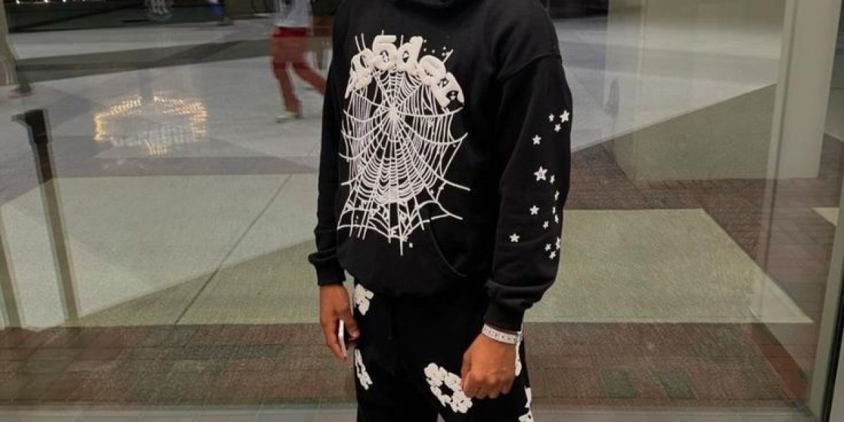 Sp5der Hoodie Couple Style for Coordinated Streetwear Looks