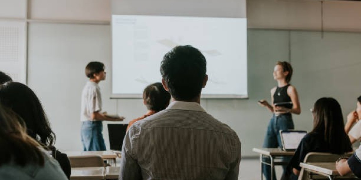 Best SSC CGL Coaching in Delhi — Achieve Your Dream Job with BST Competitive Classes