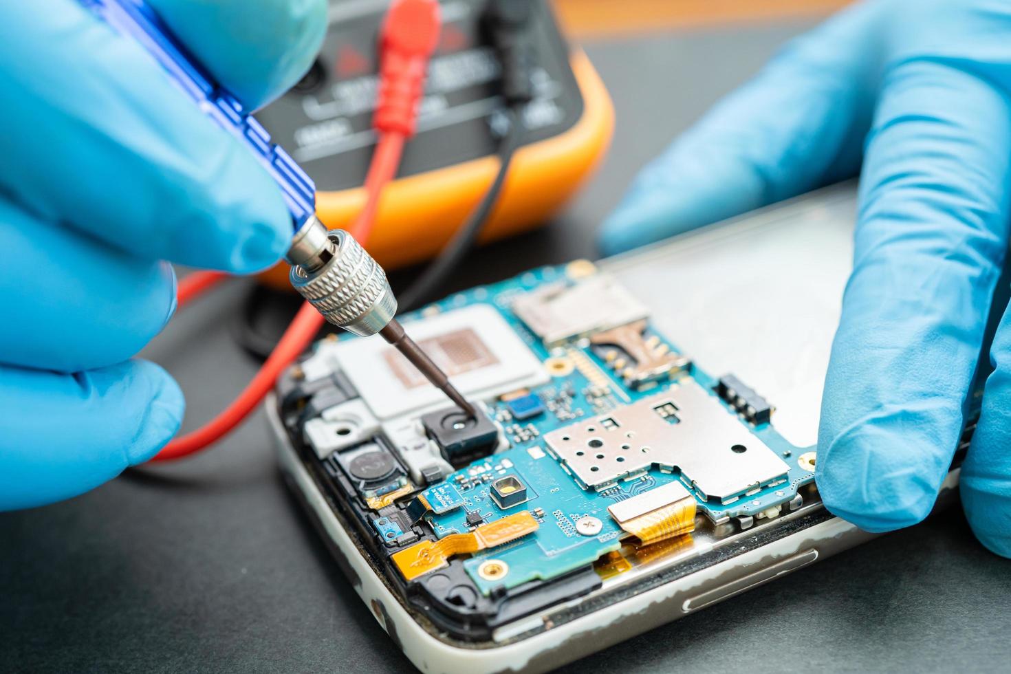 Trusted Cell Phone, Laptop & Console Repair Service | Cellphonequickfix