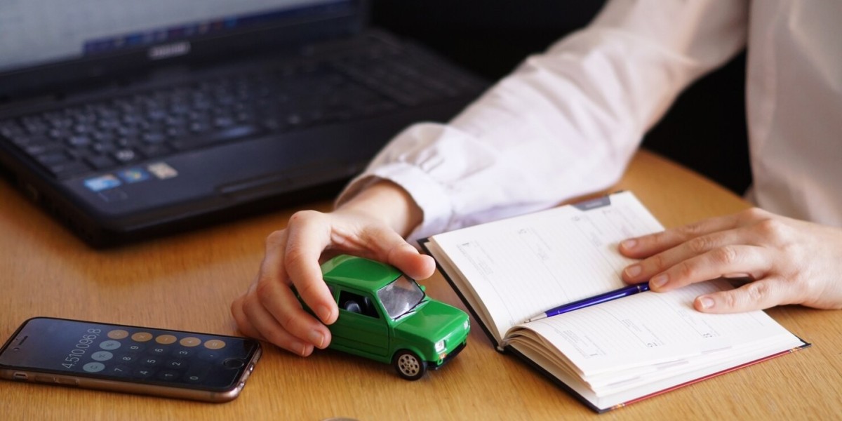 What Factors Affect the Cost of Storing a Car Each Month?