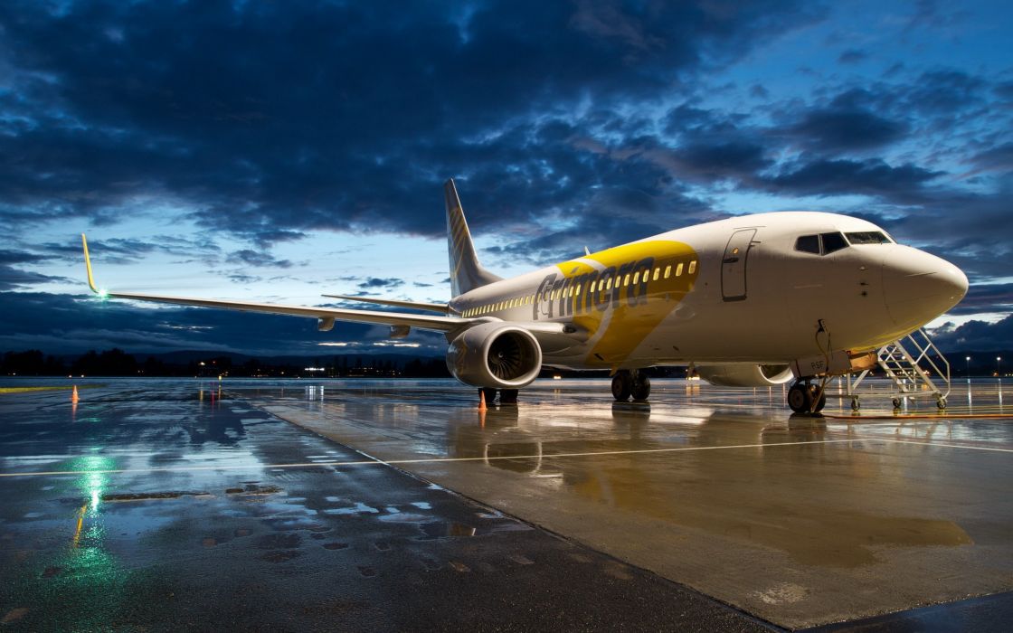 Reliable Airport And Corporate Transportation Solutions In Los Angeles - Evousine Limo Services