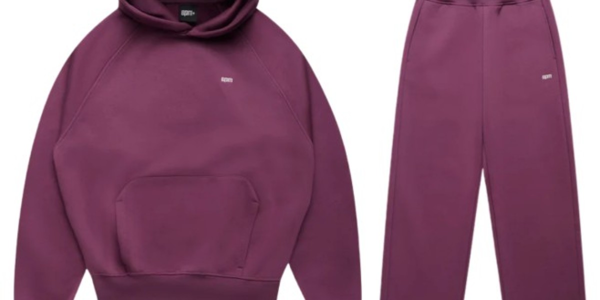 Comme des Garçons x 6PM: Styling Tips for a Bold Urban Look