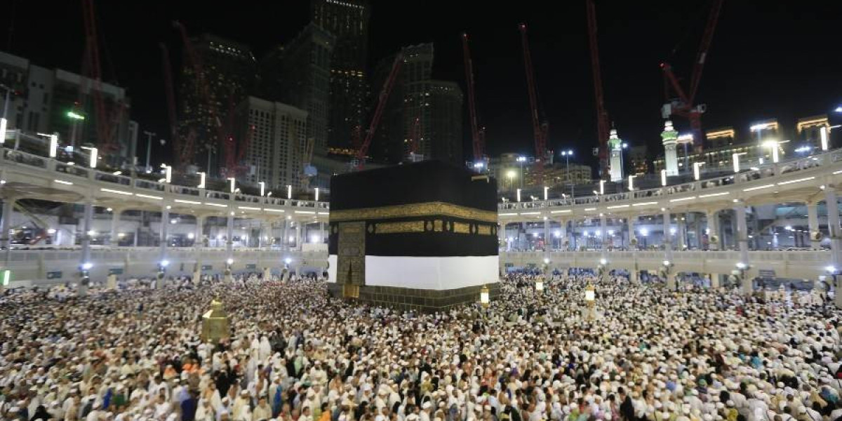 Does 3-Star Umrah Packages Include Ziyarat Tour?